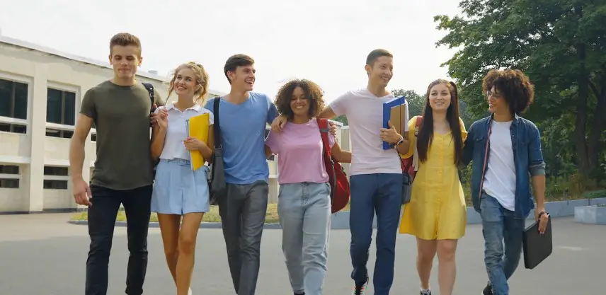 A group of college students walks together